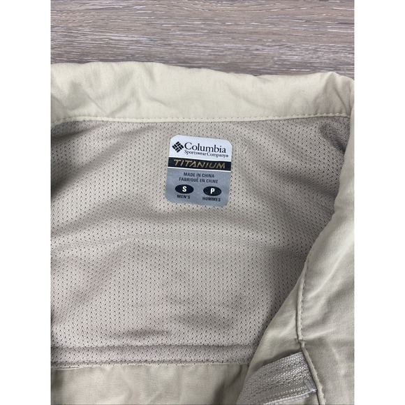 Columbia Titanium Vest Mens Small Khaki Travel Safari Fishing Utility Pockets - Picture 4 of 11